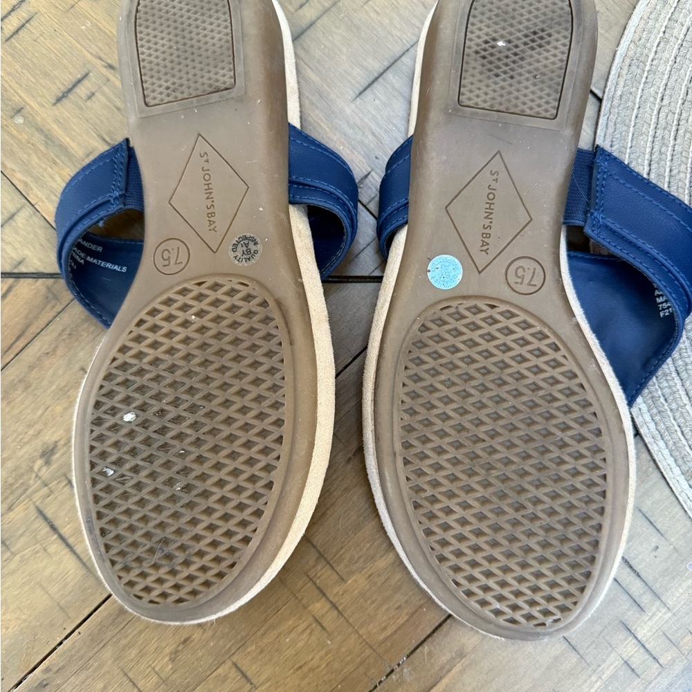 St. John's Bay Women's Navy Blue and Tan Sandals - Picture 4 of 6